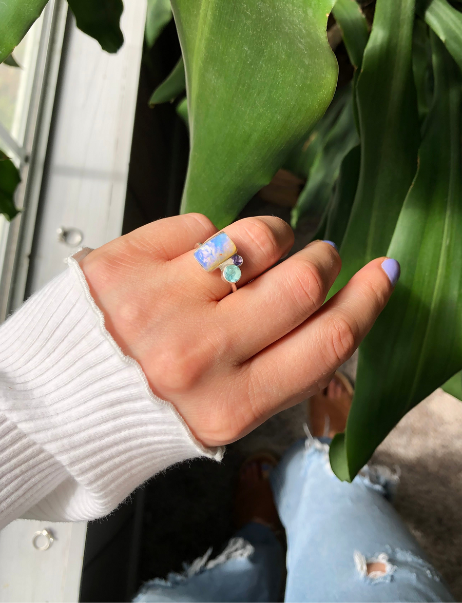 LAIKA // Size 6.25-6.75 // Australian Opal Cluster Ring