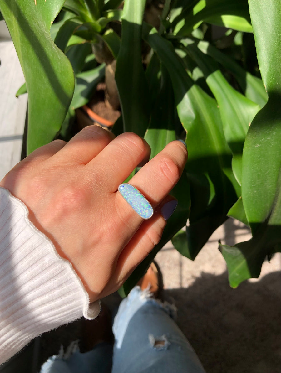 AZUL // Size 8-8.5 // Australian Opal Bar Ring