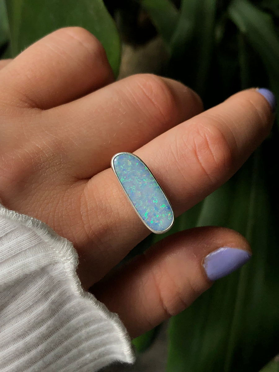 AZUL // Size 8-8.5 // Australian Opal Bar Ring