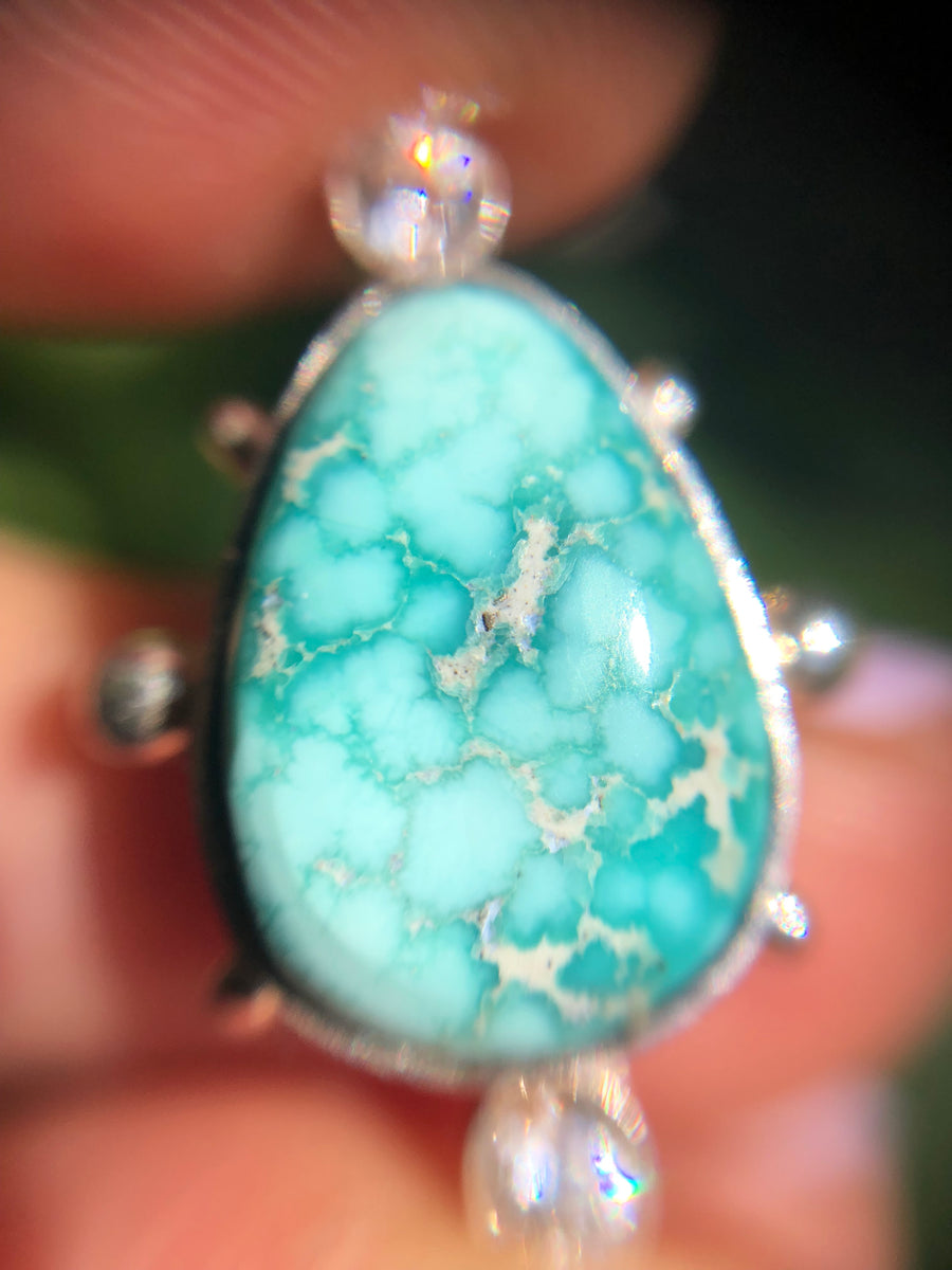 LILA // White Water Turquoise // Unfinished